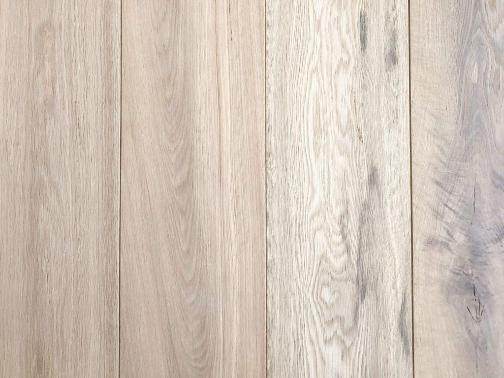 duoplank eiken wit geolied. Een echt eikenhouten vloer voor een zeer scherpe prijs. Bouwie heeft vele soorten duoplanken en houten vloeren voor voordelige prijzen direct op voorraad.