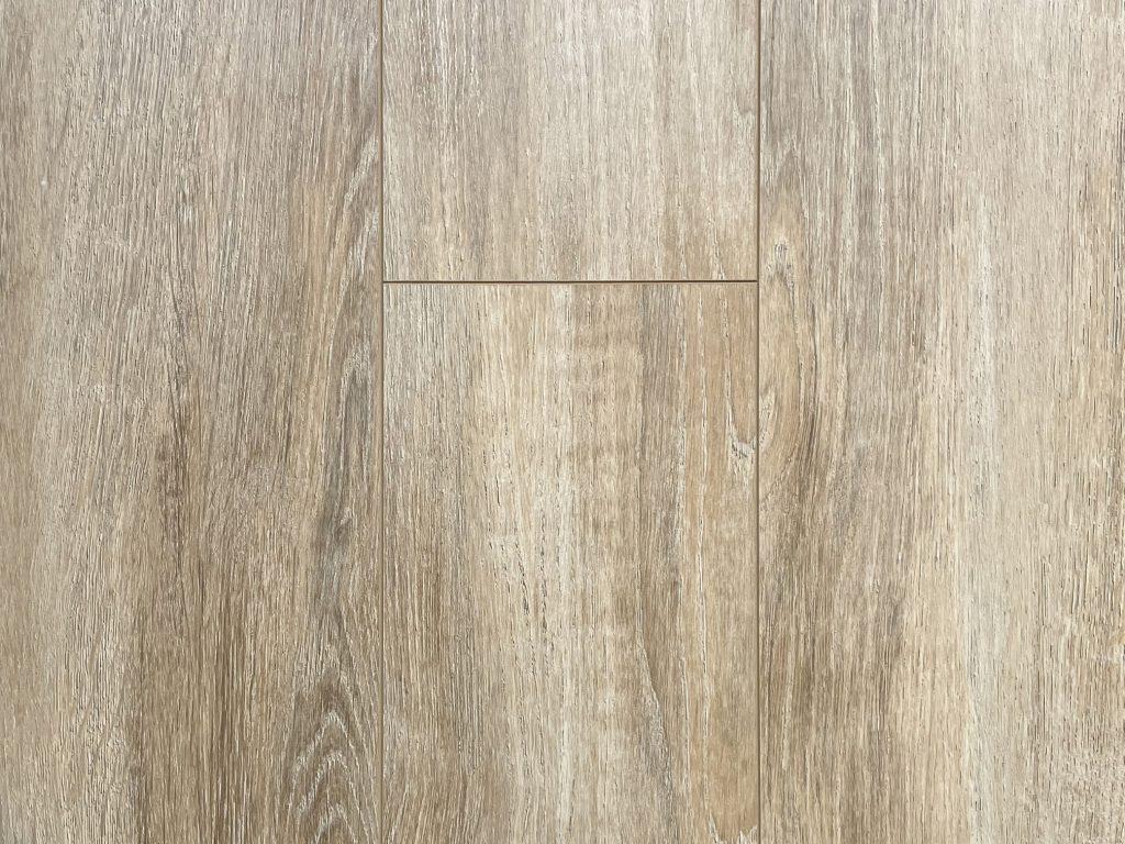 AGT Flooring laminaat Gardenia. Prachtig laminaat met gebruiksklasse 32 in een lichte kleur. Nu bij Bouwie op voorraad voor een scherpe prijs
